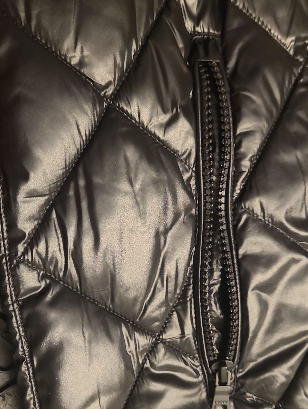 WOMEN DKNY Black Quilted Hooded Puffer Vest SZ XL - Picture 5 of 14